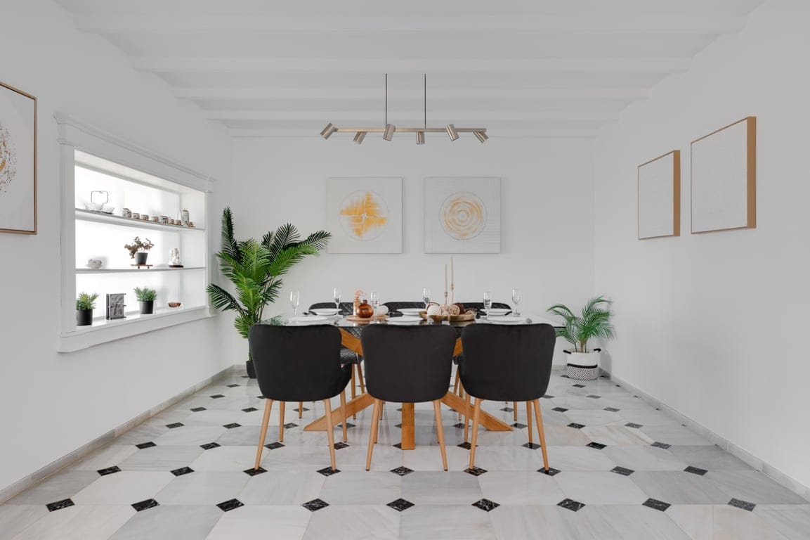 Rare Estate in Calpe: Renovated Luxury Villa + Guest House on a Massive 2,100 m² Plot! - Foto 16