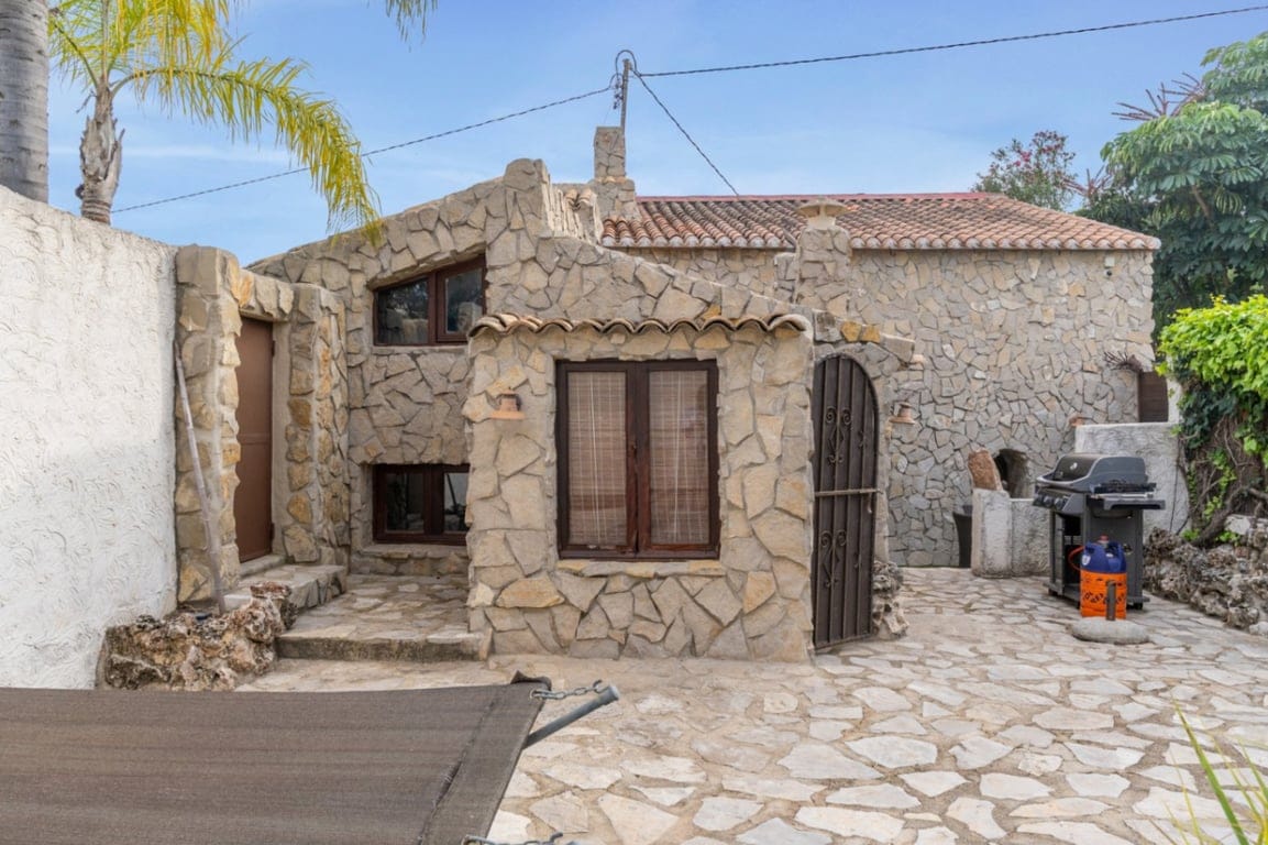 Villa met gastenappartement, volledig gerenoveerd en dicht bij het oude centrum van Jávea - Foto 17