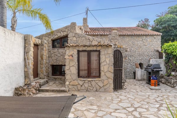 Villa con apartamento de invitados, totalmente renovada y cerca del casco antiguo de Jávea - Foto 17