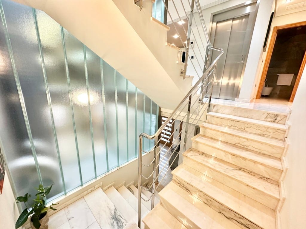 Raum, Licht und Design in einem einzigartigen Haus in Pego - Foto 17