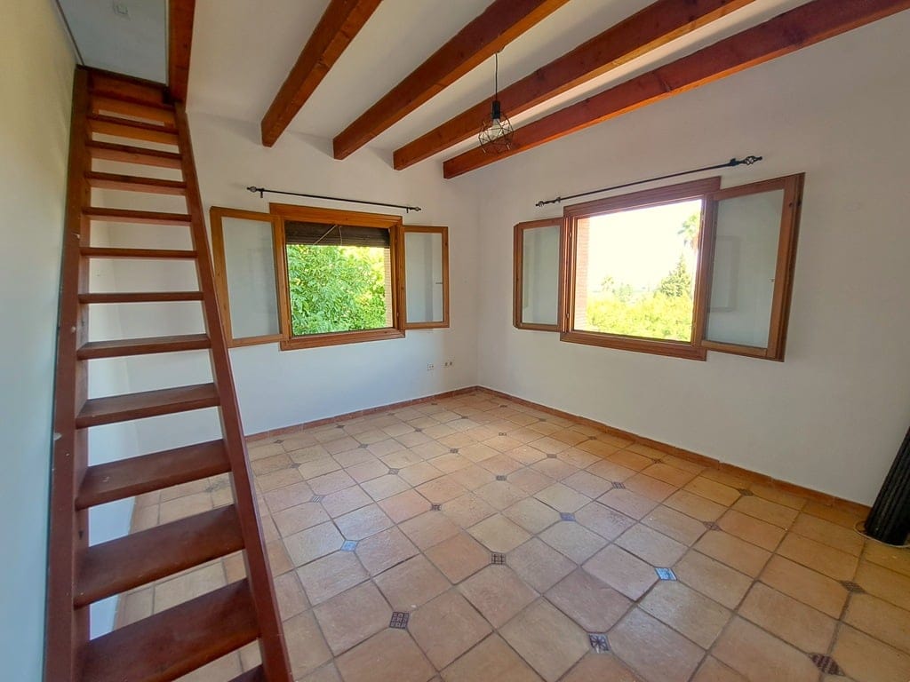 Family villa with pool for sale in Orba - Foto 47