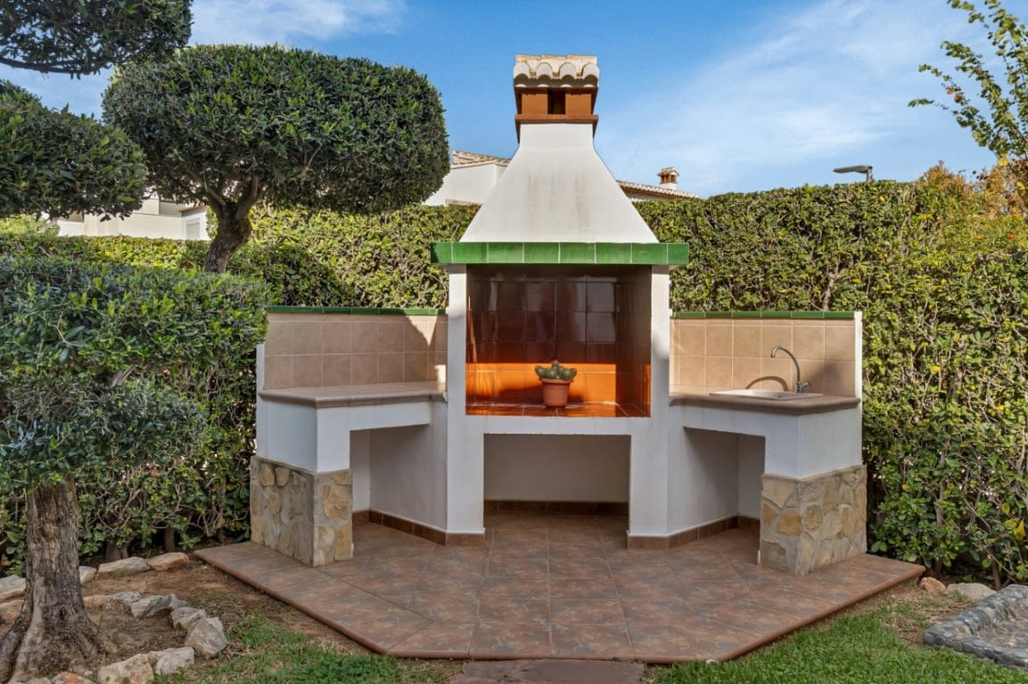 Exklusives Reihenhaus in Jávea, 500 m vom Meer entfernt, mit 4 Schlafzimmern und Gemeinschaftspool. - Foto 6