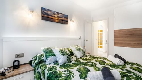 Bright 100 m² Apartment in Calpe: A Stone's Throw from the Beach and the Charm of the Old Town