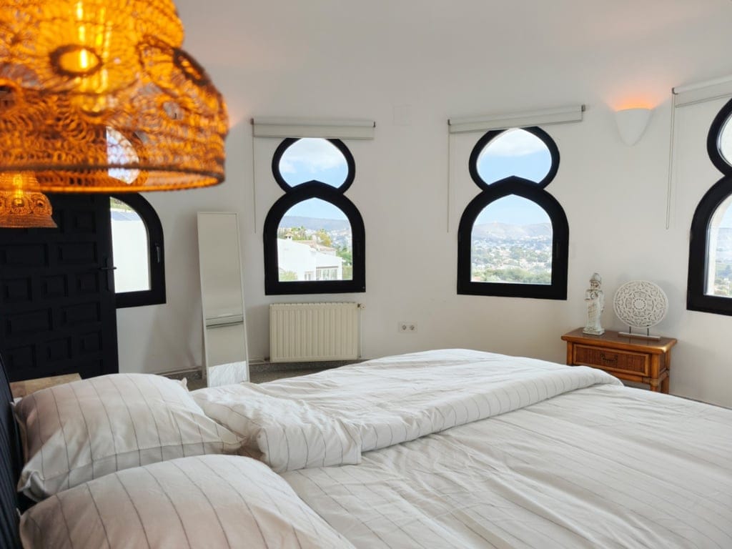 Luxury Villa for Sale with Pool and Sea Views in Pinar del Advocat - Foto 31