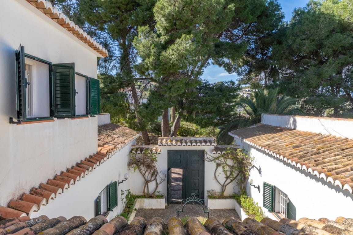 Stunning villa with amazing sea views in the El Tosalet urbanization. - Foto 7