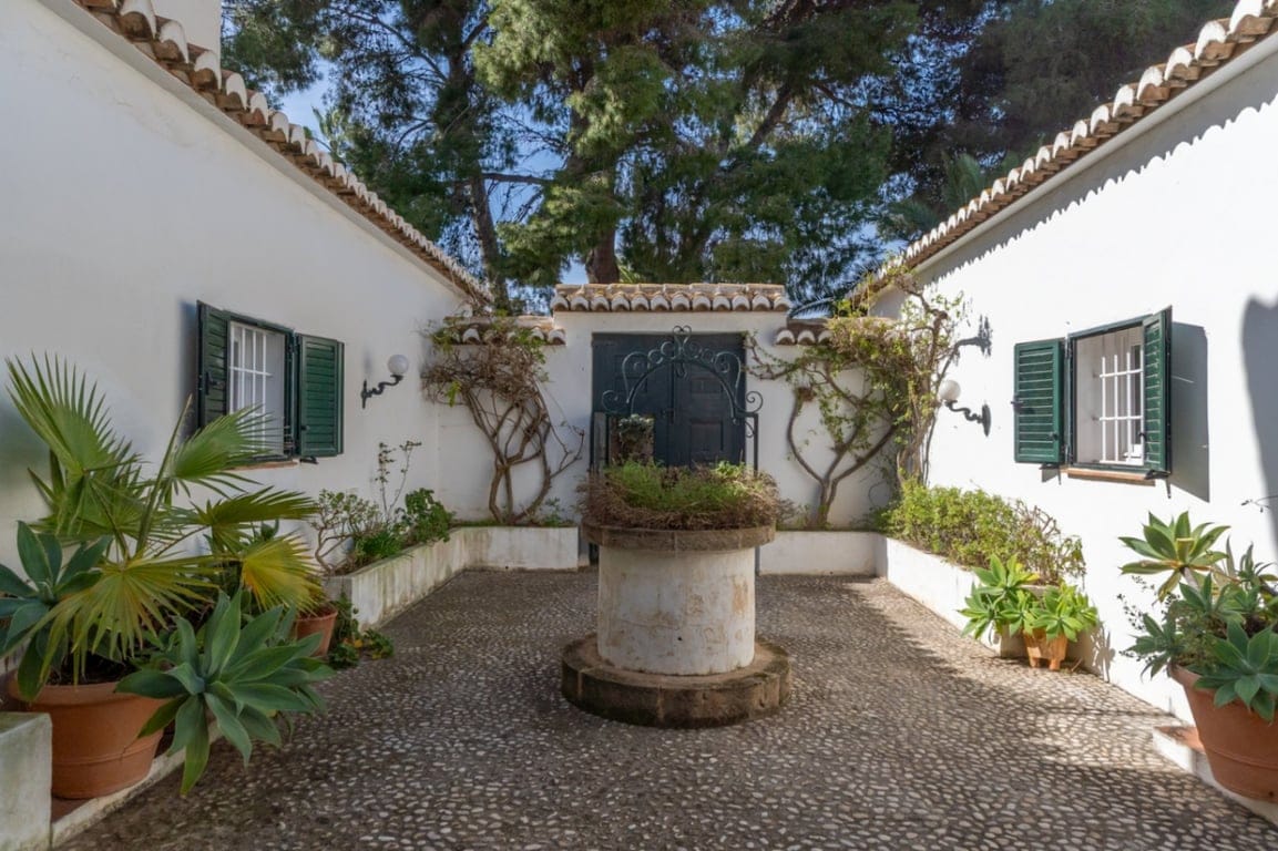 Stunning villa with amazing sea views in the El Tosalet urbanization. - Foto 6