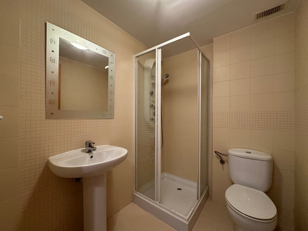 Apartment for sale with 3 bedrooms in Denia, Alicante. - Foto 15