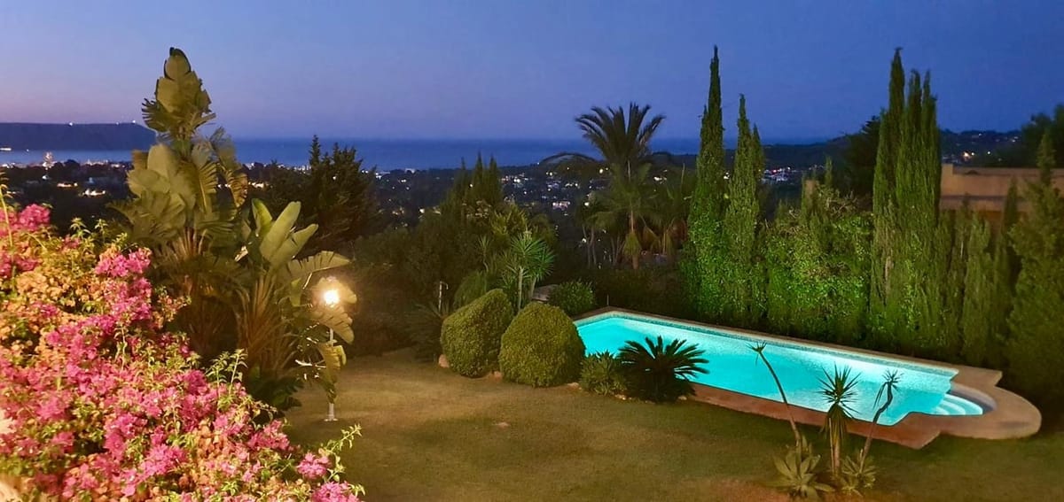 Stunning villa with amazing sea views in the El Tosalet urbanization. - Foto 54