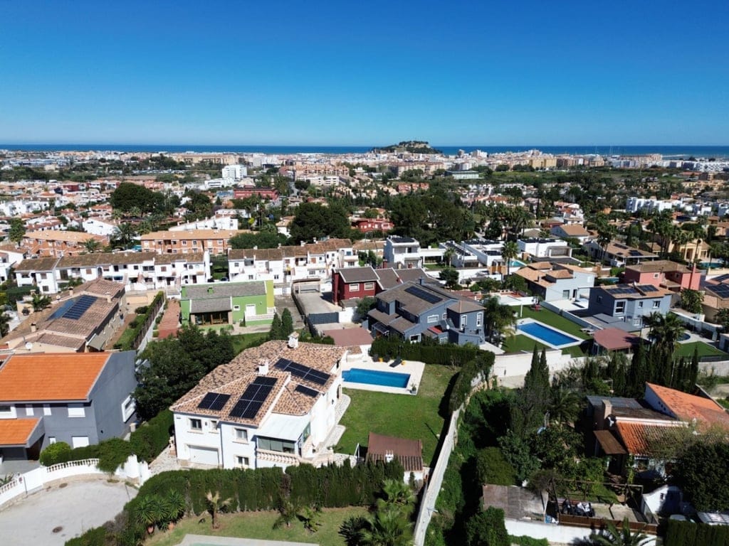 Villa de 3 dormitorios, apartamento de invitados y vistas al mar en el Montgó, Dénia - Foto 4