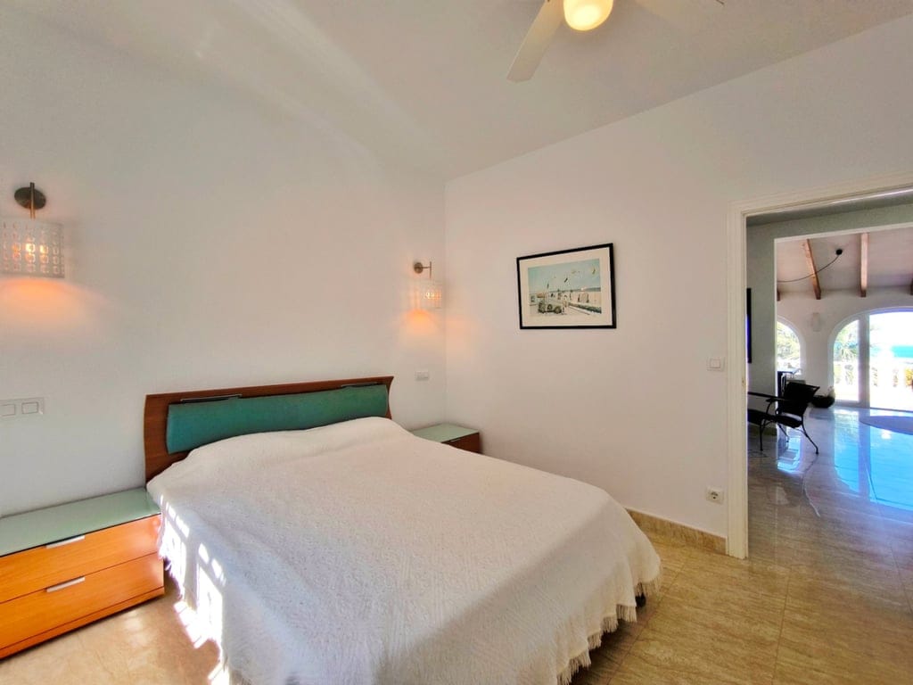 Villa con apartamento de invitados y vistas al mar en Dénia - Foto 28