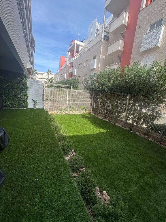 Renovated 1-bedroom apartment in Denia with a communal pool. - Foto 29