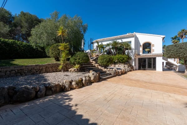 Elegante Chalet en la Prestigiosa Urbanización La Lluca, Jávea - Foto 25