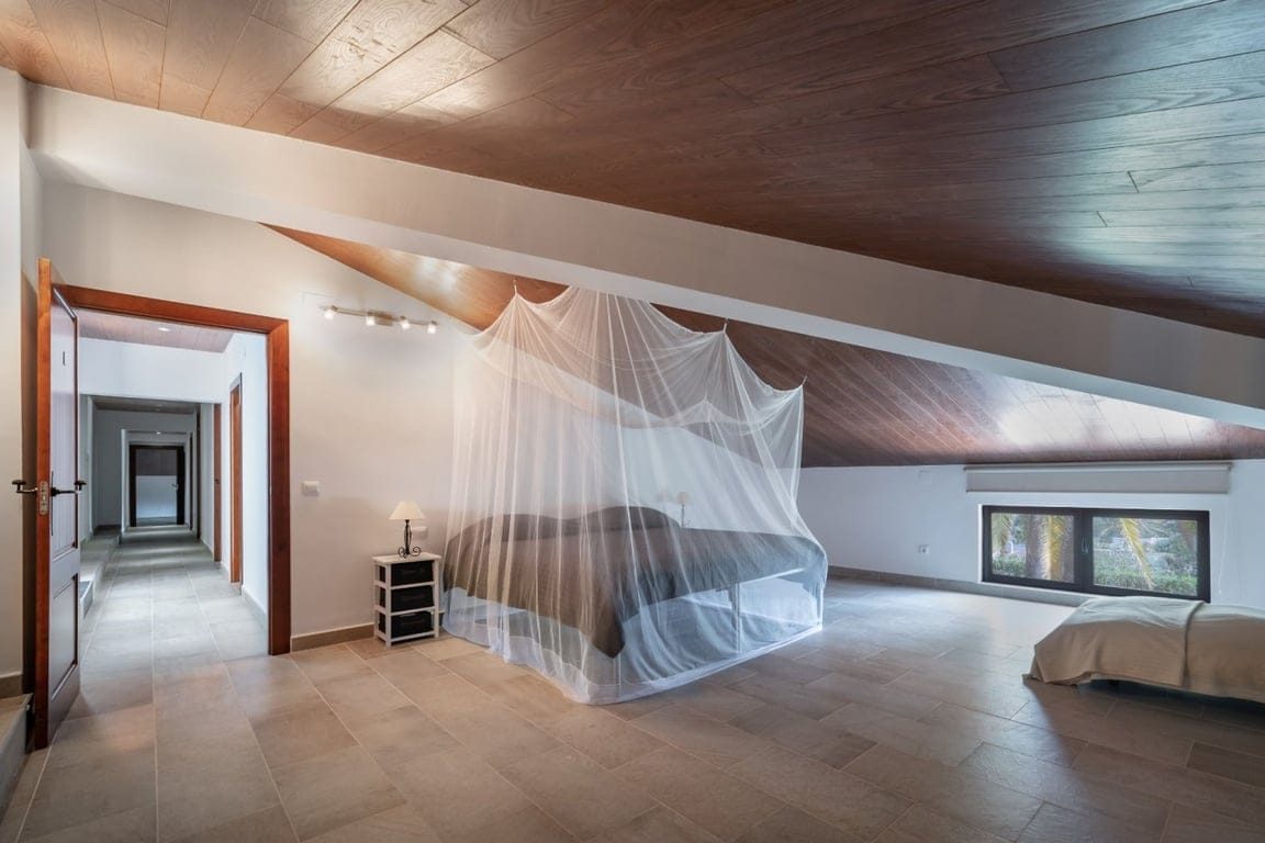 Large Villa with guest house in Jávea and plot 5.835m2 - Foto 26