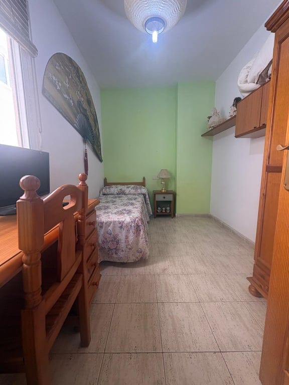 Apartamento en venta de 2 dormitorios en Torrevieja, Alicante. - Foto 26