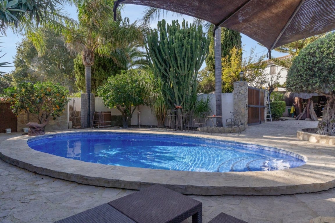 Villa met gastenappartement, volledig gerenoveerd en dicht bij het oude centrum van Jávea - Foto 6