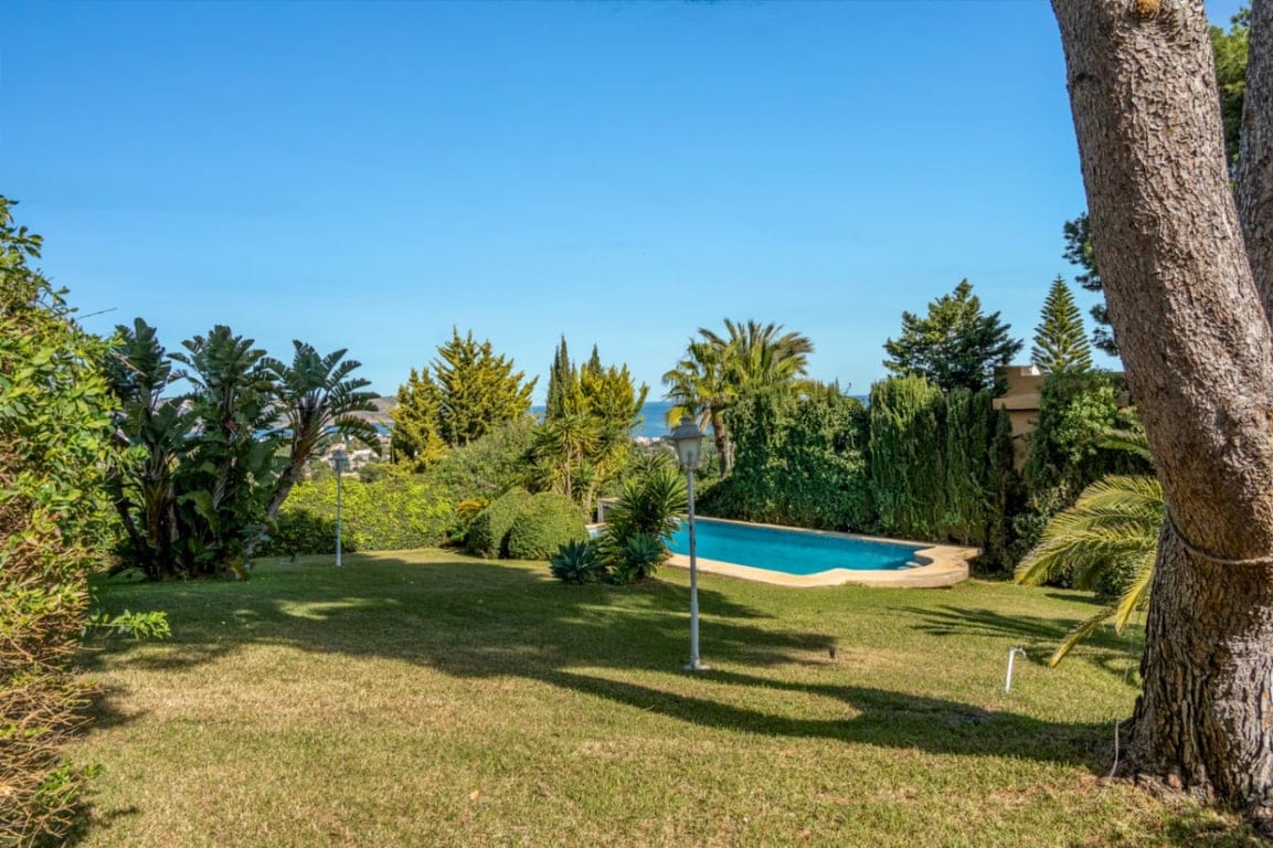 Stunning villa with amazing sea views in the El Tosalet urbanization. - Foto 39