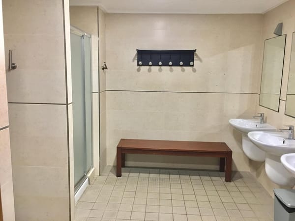 APARTAMENTO DE LUJO CERCA DEL PUERTO DE JÁVEA: COMPLEJO PRESTIGIOSO, PISCINAS CUBIERTAS Y AL AIRE LIBRE, GIMNASIO Y PISTA DE PÁDEL - Foto 10