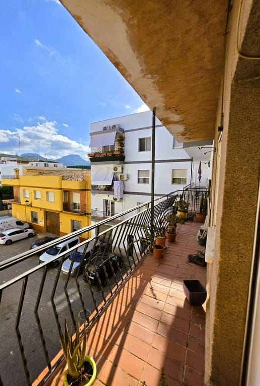 Amplio apartamento de 4 habitaciones en venta - Jalón - Foto 2