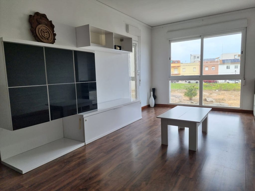 Spacious apartment with 3 bedrooms near Gandia