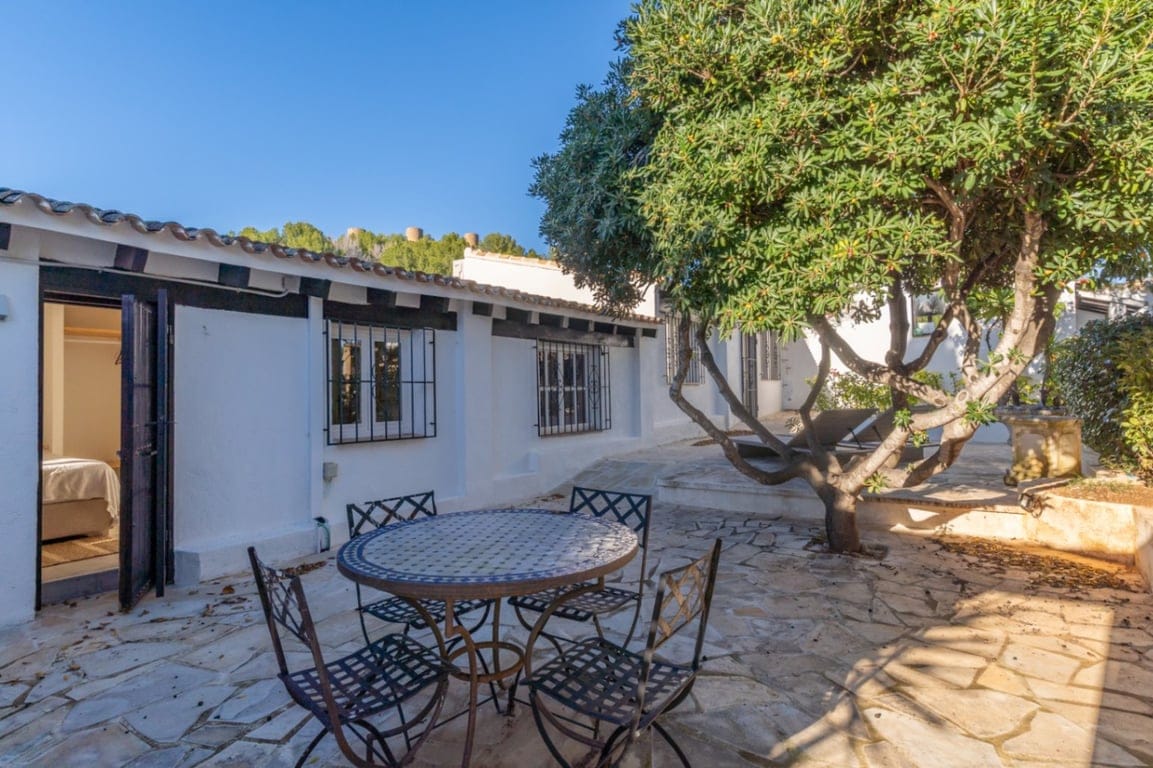 Exclusives, komplett renoviertes Anwesen mit großem Grundstück von 11.367 m2. - Foto 30