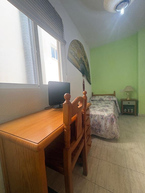Apartamento en venta de 2 dormitorios en Torrevieja, Alicante. - Foto 27