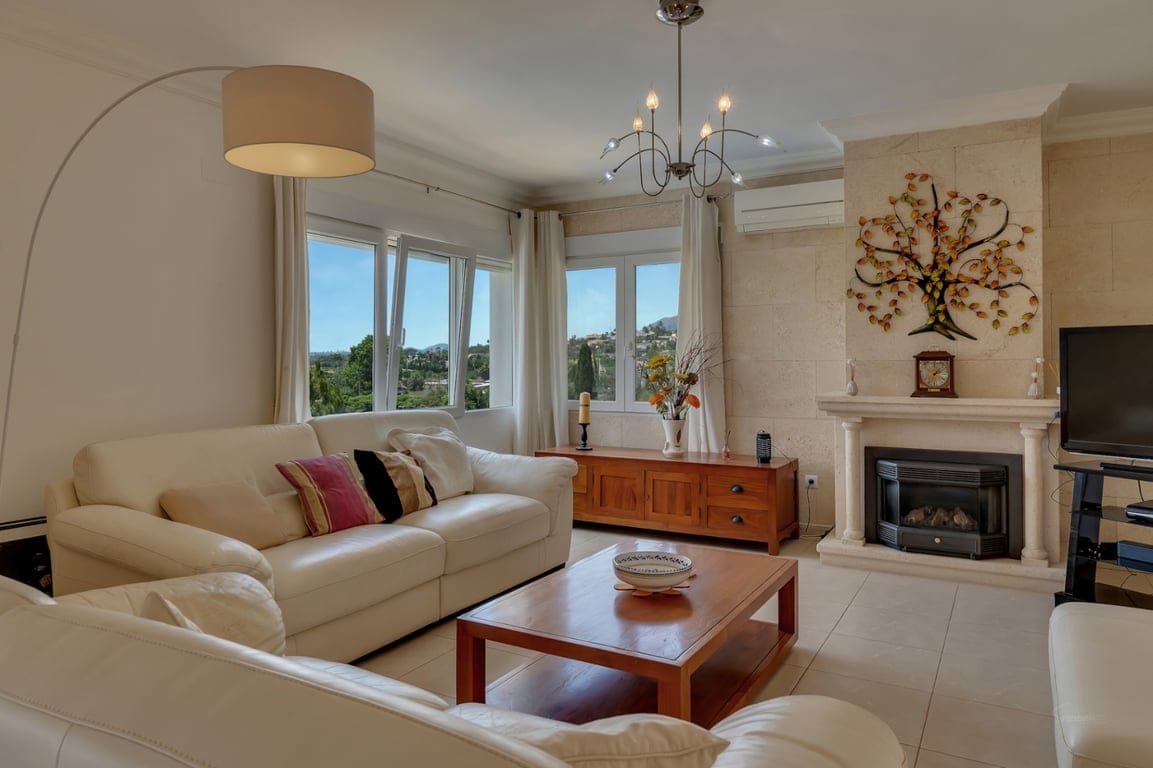 Villa met vrij uitzicht in een rustige omgeving dicht bij het centrum van de stad Jávea - Foto 13