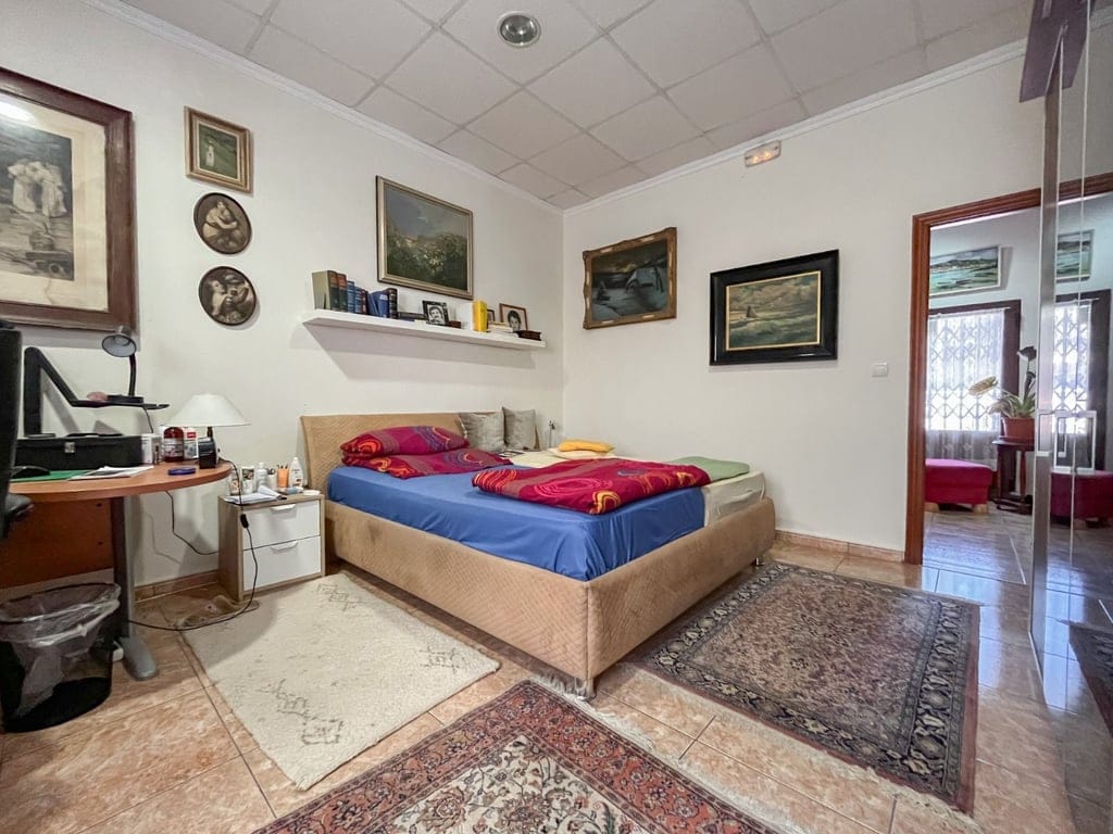 House for sale in Dénia with an active restaurant license in Las Marinas, 500 m from the sea. - Foto 26