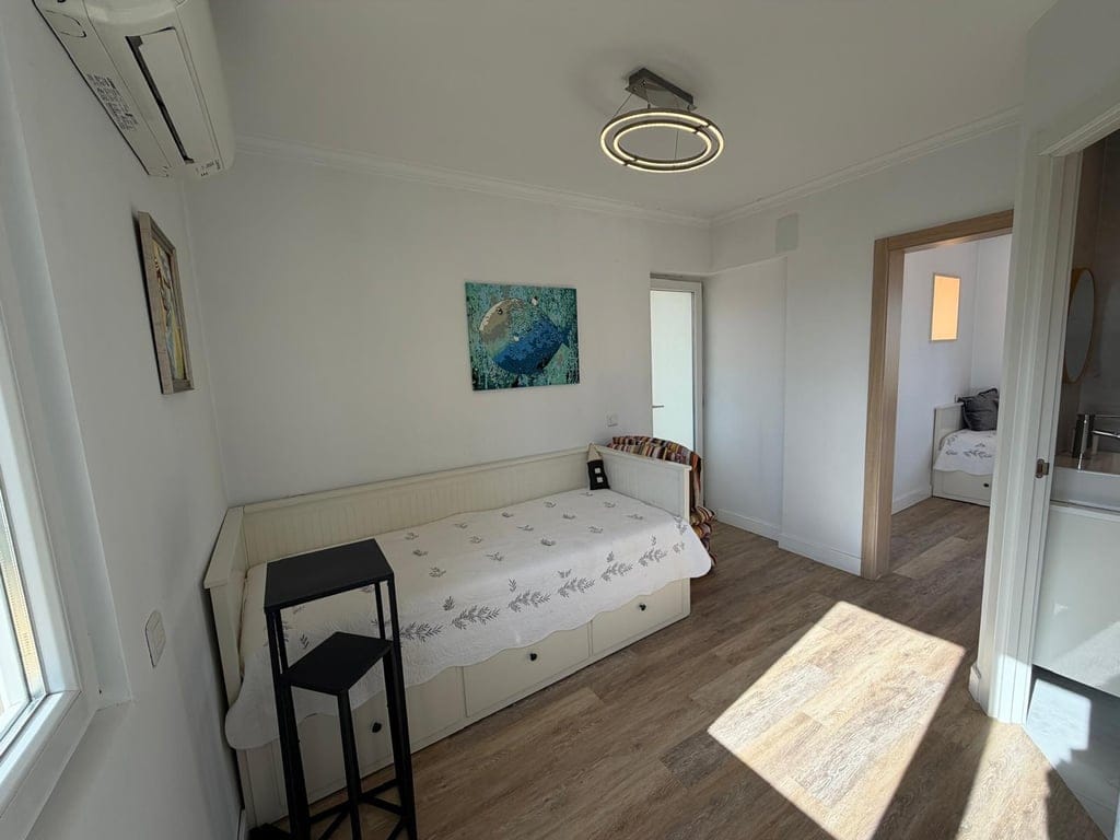 Chalet en venta en Playa Marinas, Denia: 4 habitaciones y piscina privada. - Foto 46