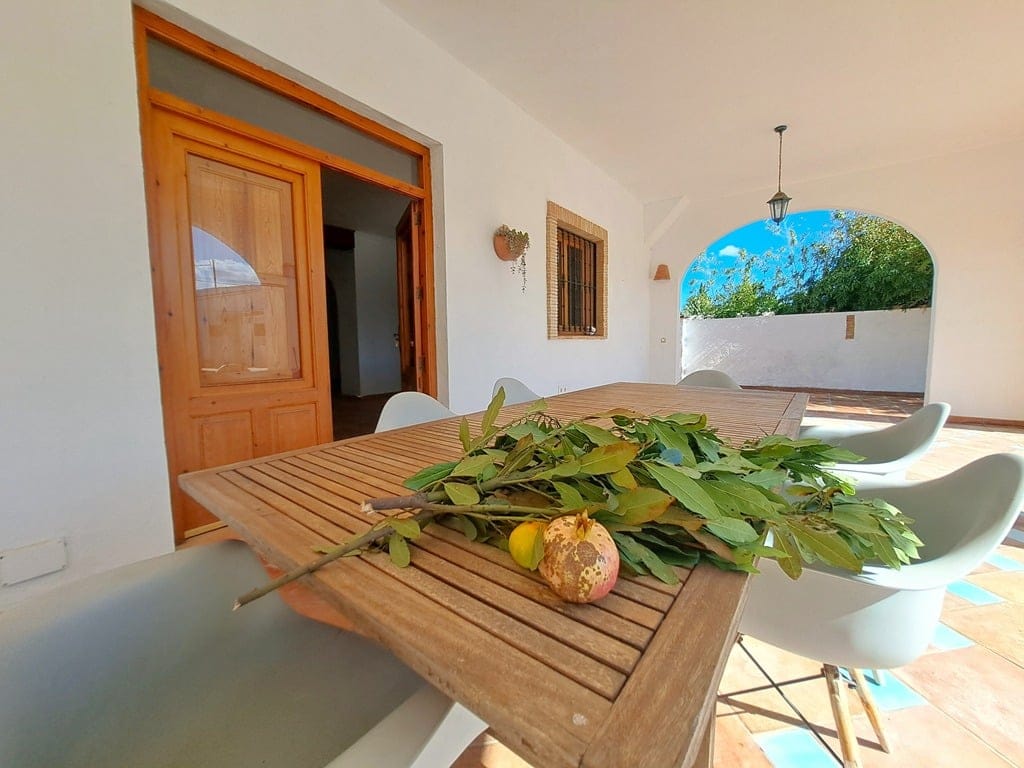 Family villa with pool for sale in Orba - Foto 12