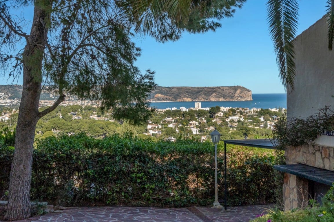 Stunning villa with amazing sea views in the El Tosalet urbanization. - Foto 43