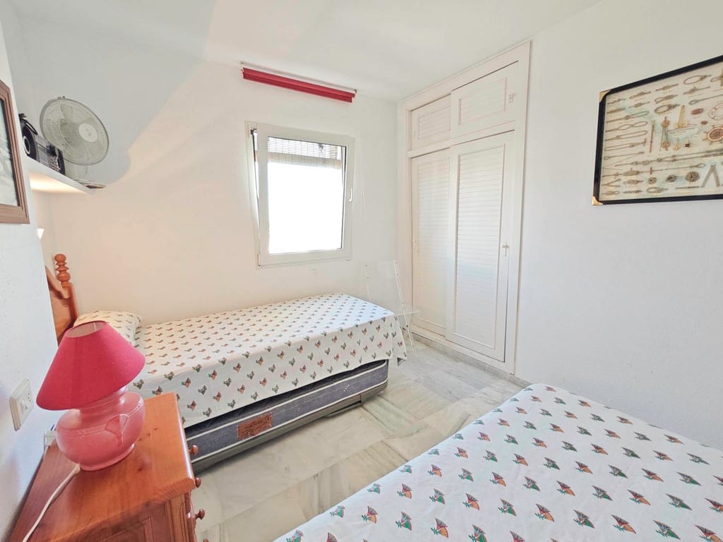 Two-bedroom apartment with sea views for sale in Dénia - Foto 8