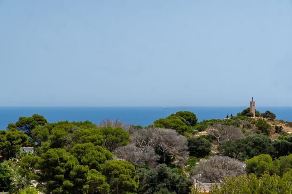 Excepcional propiedad en una exclusiva zona con vistas panoramicas al mar - Foto 5