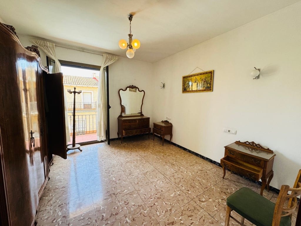 Casa de dos plantas en el centro de Orba (Alicante) - Foto 3