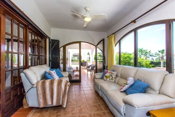 Villa parcialmente renovada en venta en Benissa Costa - Foto 11