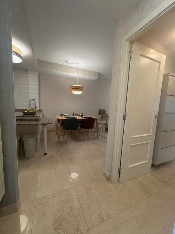 Renovated 1-bedroom apartment in Denia with a communal pool. - Foto 12