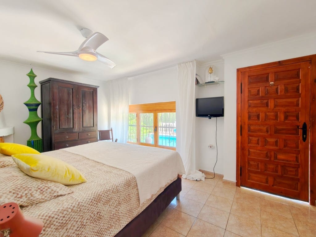 Farm in Castell de Castells for sale with 5 bedrooms, pool, and large land. - Foto 23