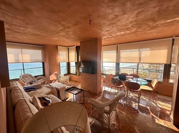 Refuge exclusif sur la Méditerranée : 7e étage en première ligne de Levante - Foto 5