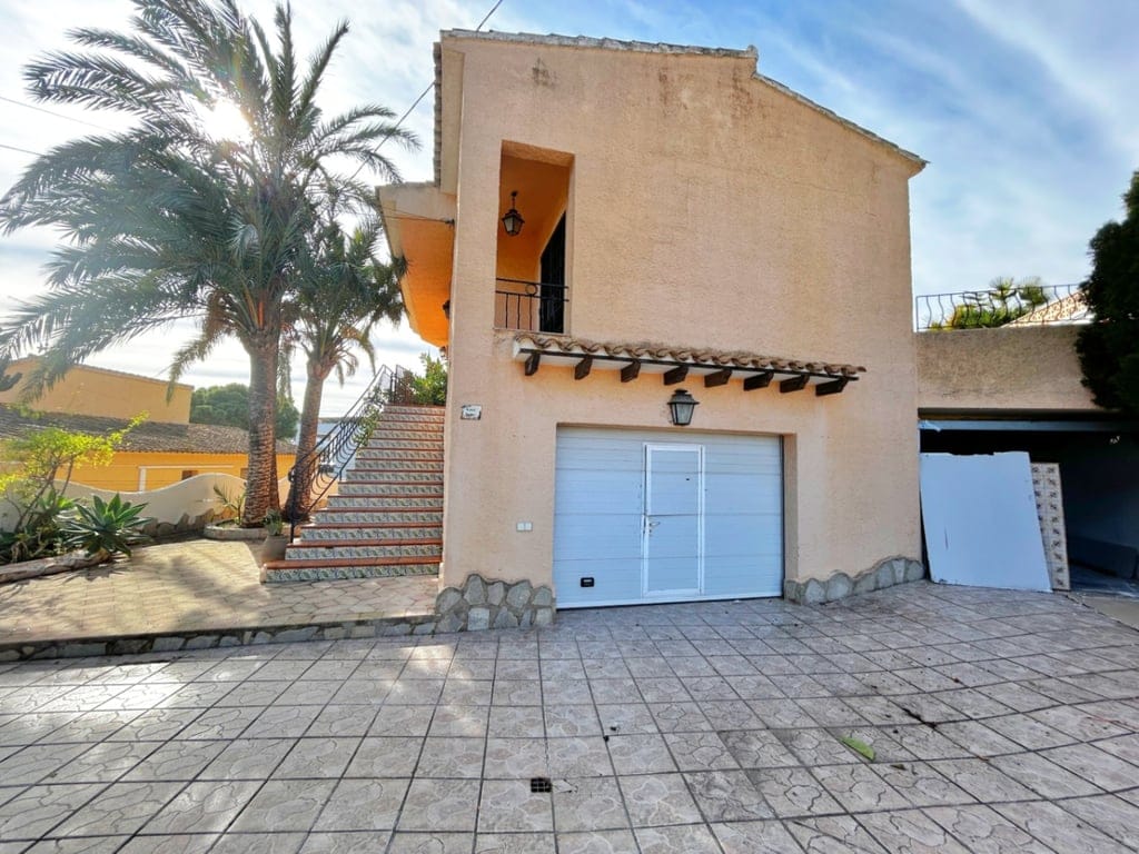 Incredible villa with sea views to renovate in Moraira – Great investment opportunity - Foto 3