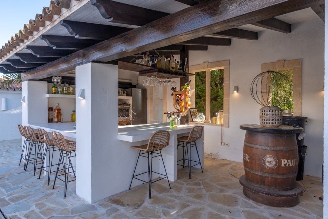 Exclusives, komplett renoviertes Anwesen mit großem Grundstück von 11.367 m2. - Foto 9