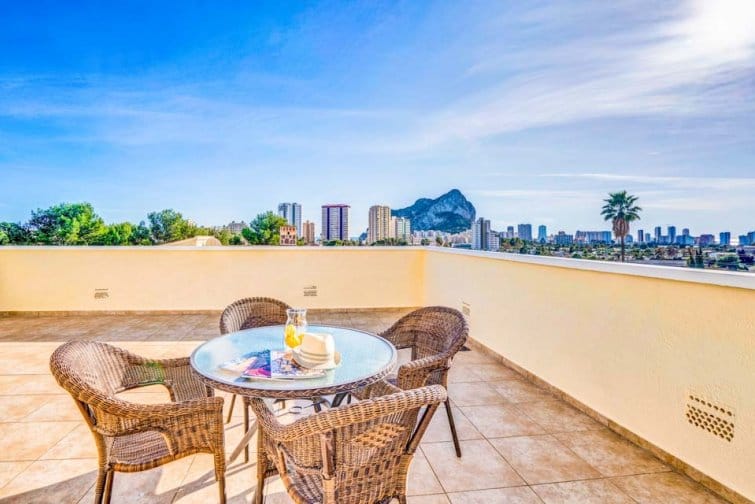 Pleasant villa for sale in Calpe with views of Peñon - Foto 2