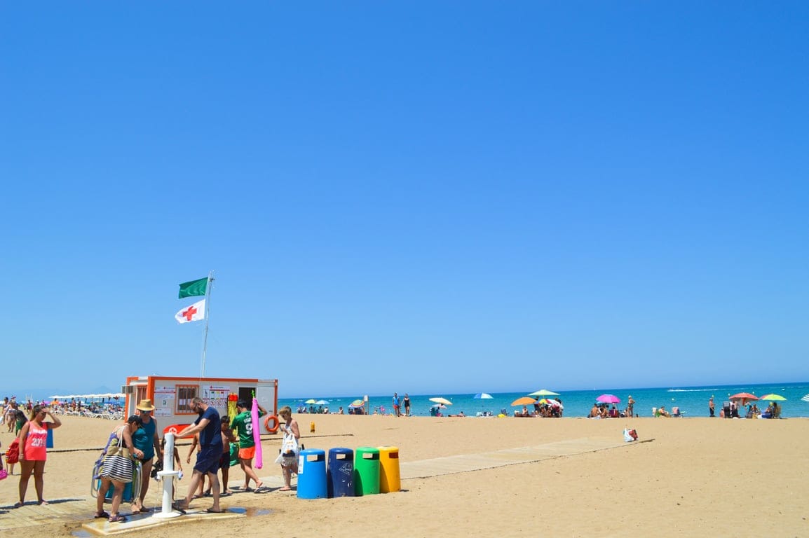 2-bedroom apartment with sea views for sale in the Las Brisas area. - Foto 17