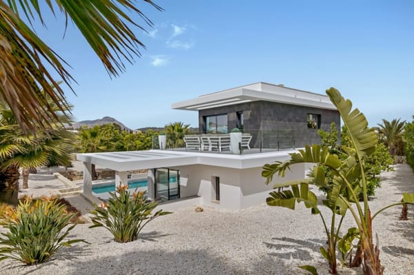 ¡Espectacular villa (2023) con privacidad y materiales de alta calidad! - Foto 6