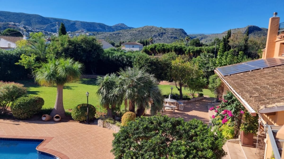 Country House with Pool, Garage, and Lots of Land in Pedreguer - Foto 9