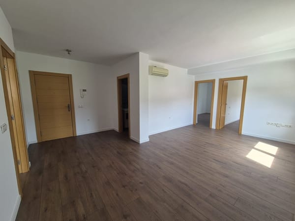 Piso de 2 habitaciones con garaje - Foto 1