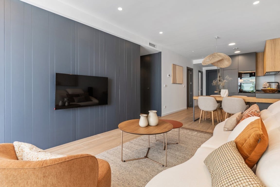 MONTECALA GARDENS PENTHOUSE: Low-Density Luxury with Private Solarium | High Efficiency and Established Services