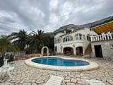 Chalet en venta en Denia, Zona Montgó: 4 habitaciones, piscina privada