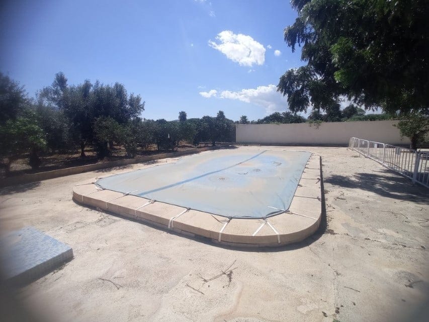 Villa for sale in the marinas with large plot and pool - Foto 3