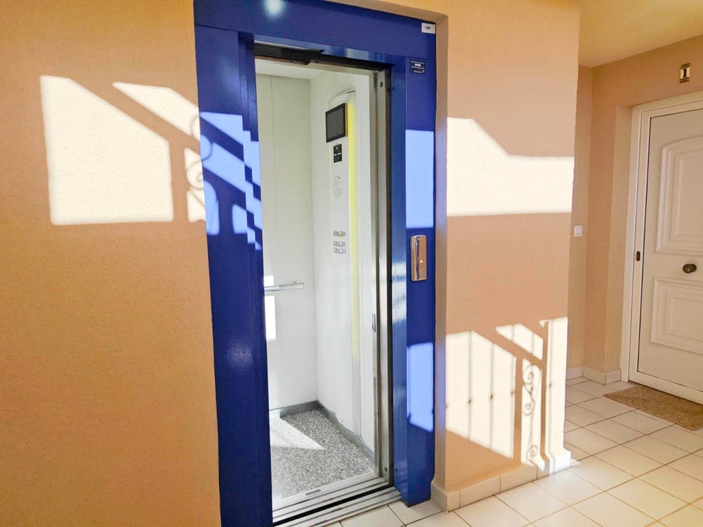 2 bedroom apartment with pool by the sea, Las Brisas area - Foto 26