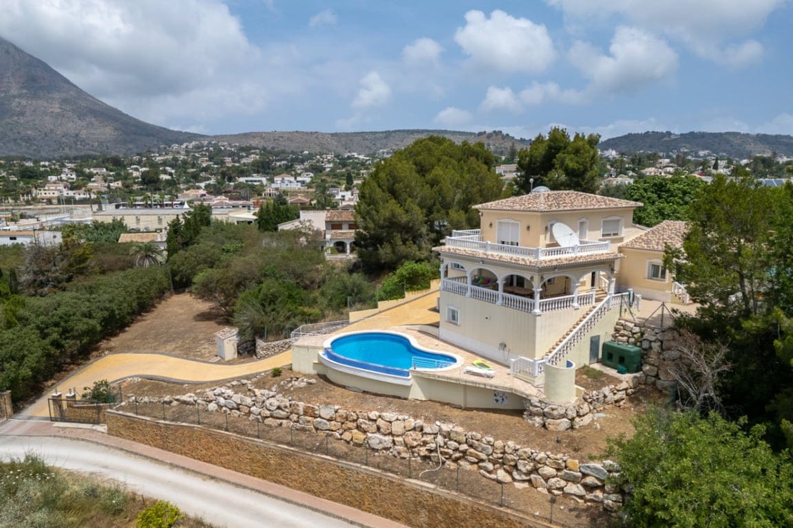Villa met vrij uitzicht in een rustige omgeving dicht bij het centrum van de stad Jávea - Foto 54