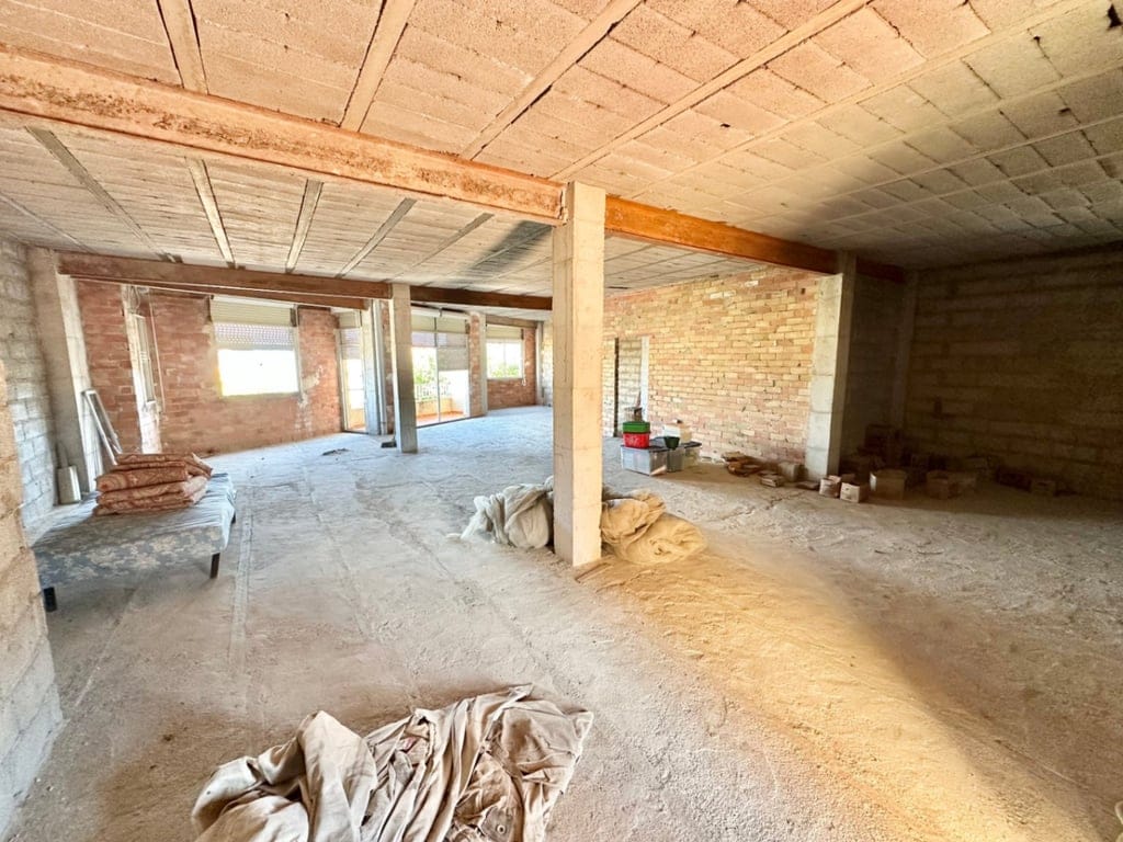 Opportunity: Building with 180 m² Garden and Rooftop with Sea Views - Foto 25